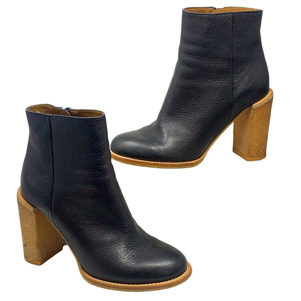 See By Chloé Keira Leather Crepe Block Heel Zip‎ Booties